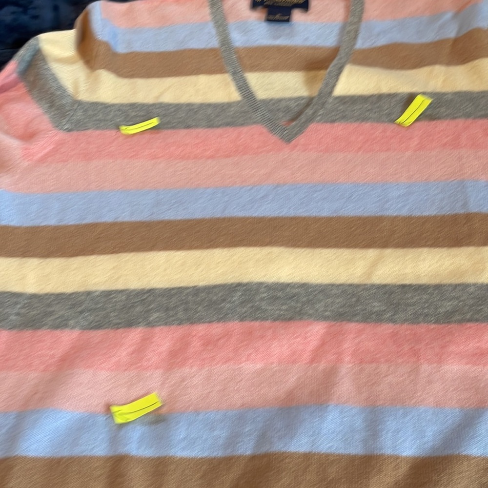 Brooks Brothers Striped Cashmere Sweater. - Picture 8 of 8